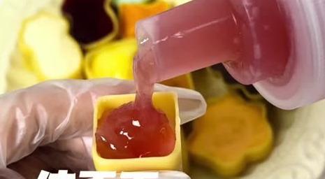 民日报叫停的网红零食既是三无又有致癌风险尊龙凯时人生就是搏平台别买也别吃！被人(图2)