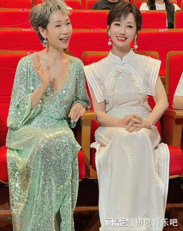 许仙30年后撒糖竟藏惊天秘密尊龙凯时网神仙售后！白娘子(图4)